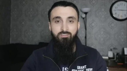 ՏԵՍԱՆՅՈՒԹ․ Քադիրովի քննադատ չեչեն բլոգերը սպանված չէ և պատմել է իր անհետացման մասին