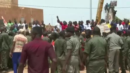 Նիգերում ցուցարարները սպառնում են գրավել Ֆրանսիայի դեսպանատունը