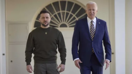 Ամերիկացի լրագրողը հորդորել է Բայդենին ճնշում գործադրել Զելենսկու վրա