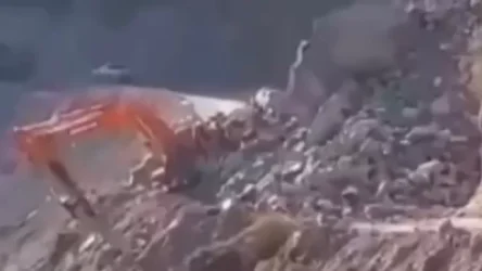 ՏԵՍԱՆՅՈՒԹ. Օկուպացված Քարվաճառում  քարերի բեկորներ են ընկել ադրբեջանցու էքսկավատորի վրա. մահացել է