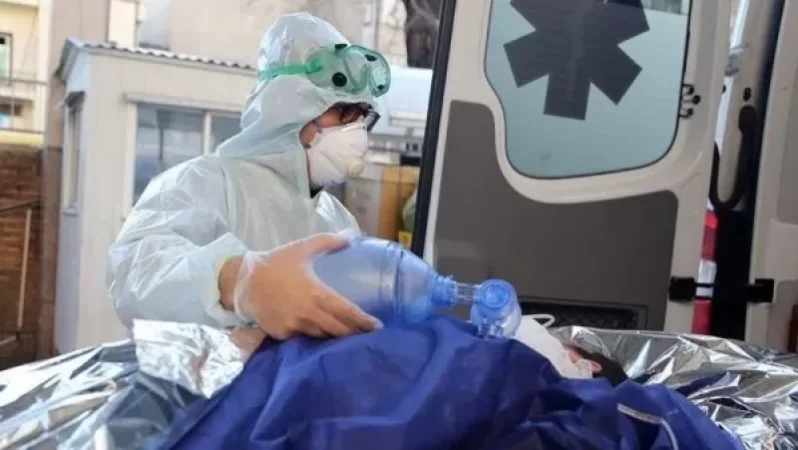 «Համավարակի պատճառով հիվանդանոցում հայտնվելը ոչ թե բուժման, այլ մահվան արձանագրման պրոցես է դառնում». Կարեն Ավագյան