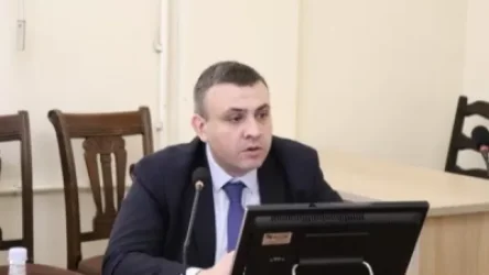 Վարոս Սիմոնյանն ազատվել է էկոնոմիկայի նախարարի տեղակալի պաշտոնից