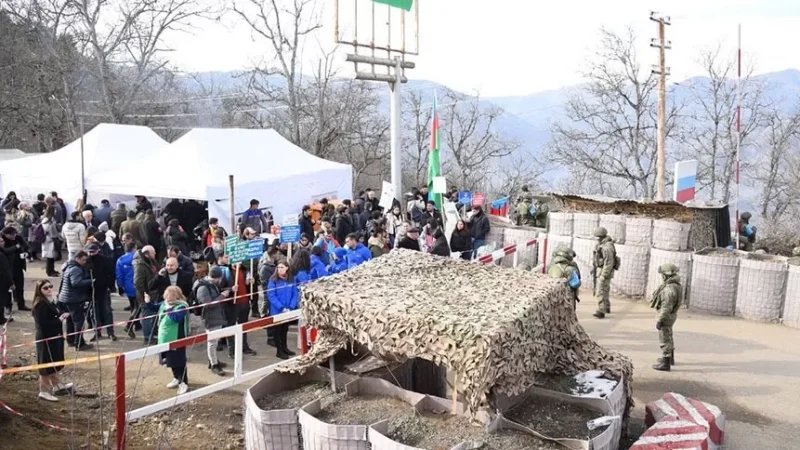 Լաչինի  միջանցքը բա՞ց է. լրատվականները պնդում են, Արցախից չեն հաստատում