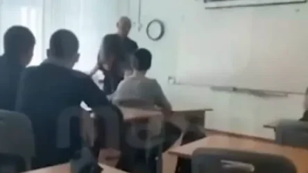 ՏԵՍԱՆՅՈՒԹ. Ինչպես է Մոսկվայում ուսուցիչը ծեծում մի տղայի` իր սանրվածքի համար