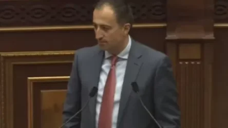 ՏԵՍԱՆՅՈՒԹ.  Հա աթեիստ եմ, հարցեր կա՞ն. Արսեն Թորոսյանը՝ ԱԺ-ում