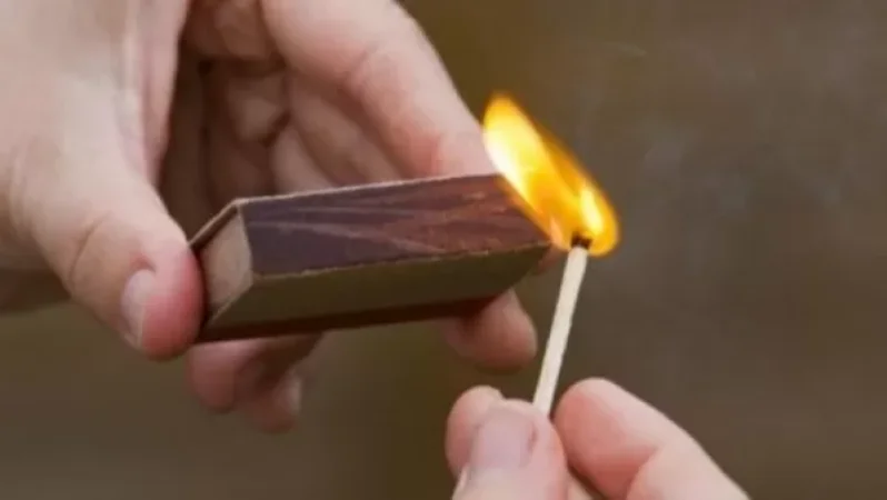 Կառավարության շենքի մոտ փորձել է բենզինով իրեն հրկիզել