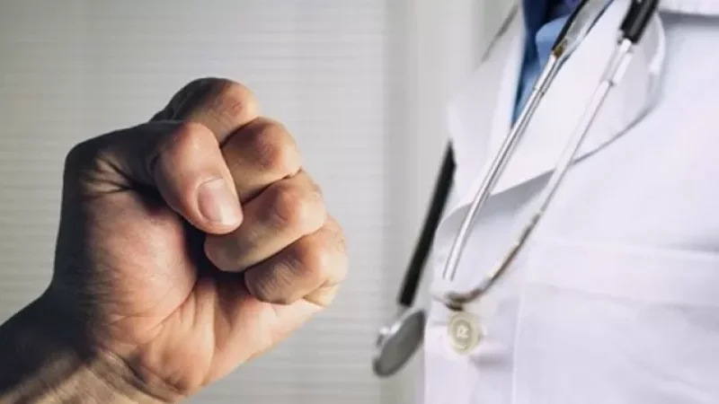 Կապանի հիվանդանոցում հարվածներ են հասցրել հերթապահ բժշկին և շտապօգնության մեքենայի վարորդին