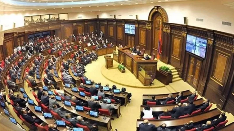 Ինքնիշխանությունից հրաժարվելու կոչերի համար նախատեսվում է ազատազրկում. ԱԺ-ն նախագիծ է քննարկում