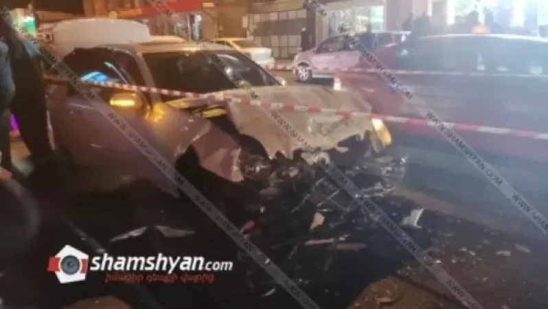 Խոշոր վթար Երևանում. երեք մեքենաների բախումից 8 մարդ վիրավորվել է