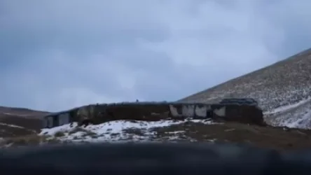 Արևելյան սահմանագոտու այդ հատվածում որպես ննջարան ծառայող վրաններ չկան՝ տնակներ են տեղադրվել. հրամանատար