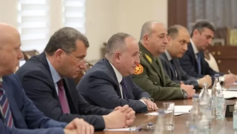 Կարապետյանը հայ-ադրբեջանական սահմանին տիրող իրավիճակը ներկայացրել է վրացի գործընկերոջը