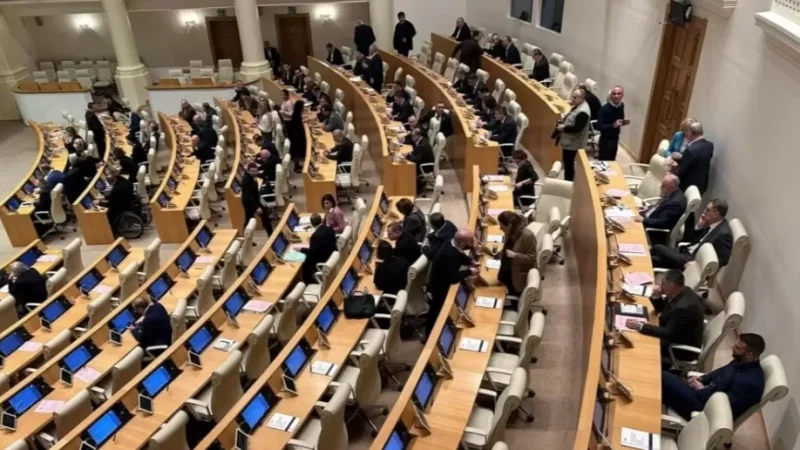 Վրաստանի խորհրդարանն առաջին ընթերցմամբ ընդունեց  օտարերկրյա գործակալների մասին աղմկահարույց օրենքը