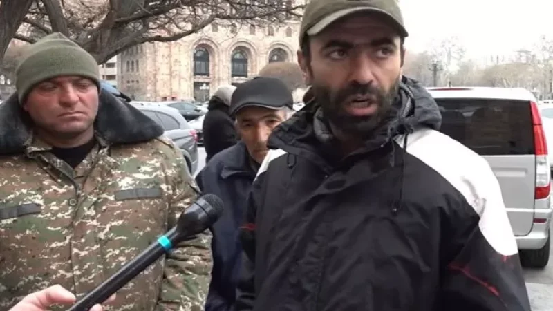 «Եթե մեր վրանը քանդեն, դա կտեղադրենք Հրապարակում». նախկին ՊՆ շենքի բնակիչ