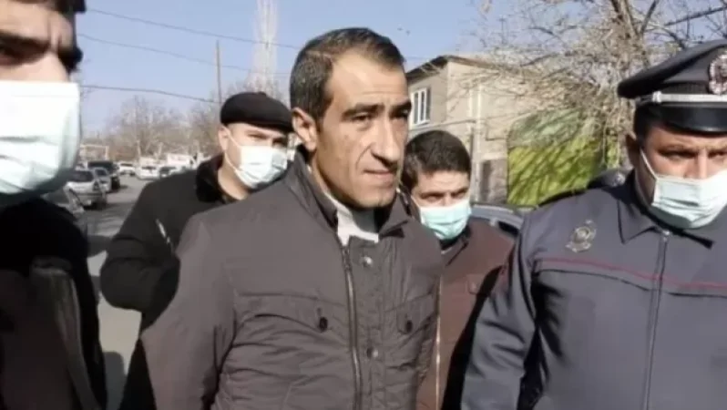 Էս ու՞ր ես, մի ժամ ա ընկել ենք հետևիցդ, այ տղա․ բյուրականցիները՝ համայնքի ժամանակավոր պաշտոնակատարին