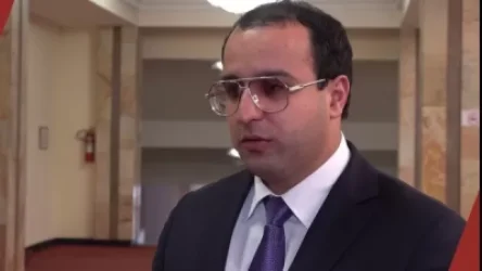 Հարց է առաջանում՝ որտեղի՞ց է Հայկ Սարգսյանը հասել «Զվարթնոց» օդանավակայան՝ ՌԴ-ի՞ց, տիեզերքի՞ց, թե՞ Քանաքեռից. «Ժողովուրդ»