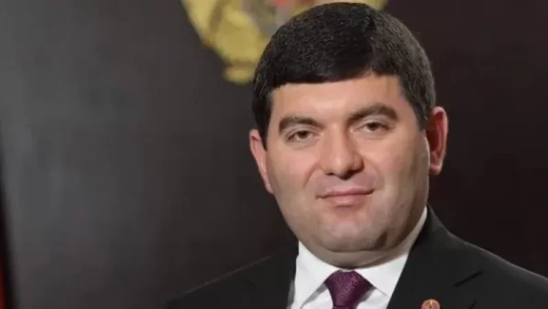 «Մեր թեկնածուների նկատմամբ փորձում են ճնշումներ իրականացնել, որ քարոզարշավի չմասնակցեն». Դավիթ Համբարձումյան