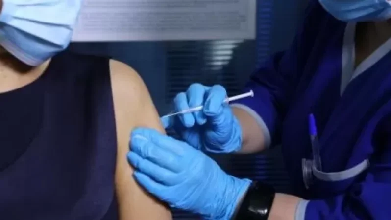 Ովքե՞ր չպետք է ստանան COVID-19-ի դեմ պատվաստանյութի երկրորդ դեղաչափը