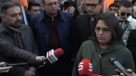 ՏԵՍԱՆՅՈՒԹ. Եկեք ձեր ձեռքը բռնեմ ու տանեմ Եռաբլուր, տեսեք ձեր քաղաքականության հետևանքը. Կարին Տոնոյանը` պատգամավորներին