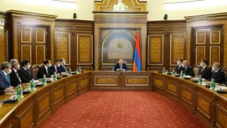 Հետաքրքիր մանրամասներ Փաշինյանի և համայնքապետերի հանդիպումից. «Ժողովուրդ»