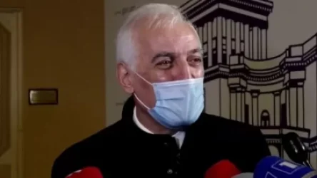 Video: UAZ for Jragatents, but a Luxury Car for Alen Simonian? Journalist Questions Minister