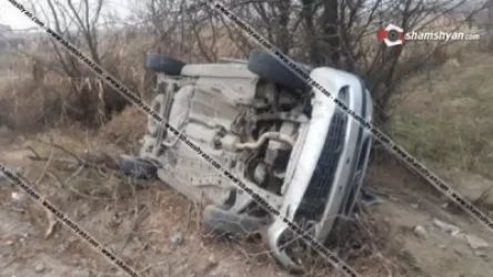 Խոշոր ավտովթար Արմավիրի մարզում. 54-ամյա վարորդը Opel Zafira-ով դուրս է եկել երթևեկելի գոտուց, բախվել ծառերին և կողաշրջվել
