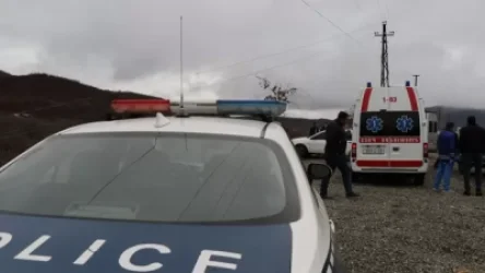 «Mazda 6» մակնիշի ավտոմեքենայով դուրս է եկել ճանապարհի երթևեկելի մասից և հայտնվել (մոտ 10 մ) ձորում