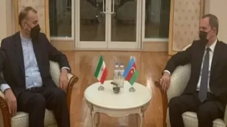 Իրանի և Ադրբեջանի ԱԳ նախարարները քննարկել են Սոչիի եռակողմ հանդիպումը