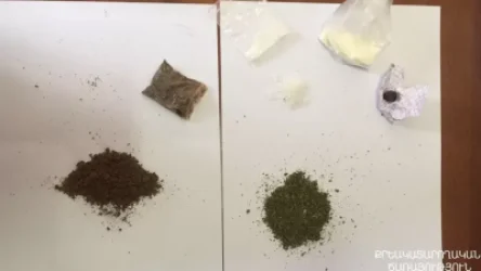 Տեսակցության եկած կինը փորձել է ամուսնուն փոխանցել թմրանյութերին նմանվող մեծ քանակությամբ զանգվածներ