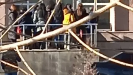 Ալյուր, բրինձ, ձեթ ընտրություններից առաջ. ընտրակաշառք թե՞ օգնություն վարդենիսցիներին.  hraparak