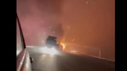 Ղազախստանի մայրուղիներից մեկում հրդեհվել է հրավառության պայթուցիկներով լի բեռնատար