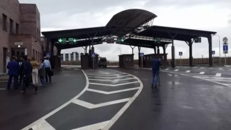 «Մարդիկ ստիպված են եղել գիշերել անցակետում՝ ՊՇՌ հետազոտության խնդրի պատճառով»․ ՄԻՊ