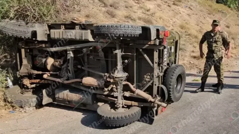 Accident: Defense Ministry's UAZ Overturned on Arinj-Sevan Road, Injuries Reported