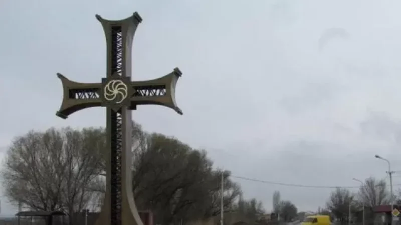 Ինչու են ապամոնտաժվում խաչերն ու խաչքարերը. «Հրապարակ»