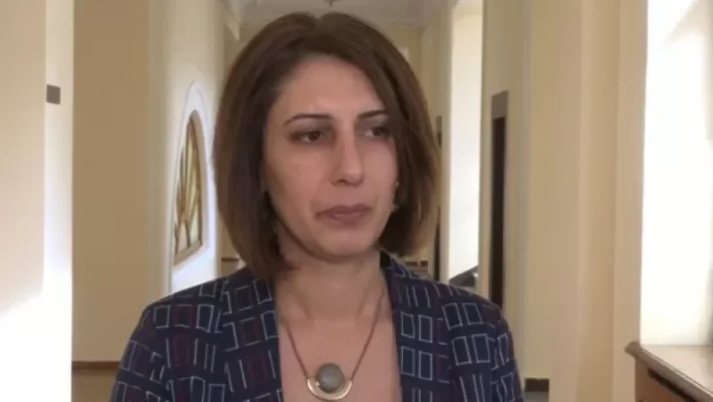 ԱԺ-ն դարձրել եք գազանանոց, այ հավեր. իմքայլական նախկին պատգամավոր