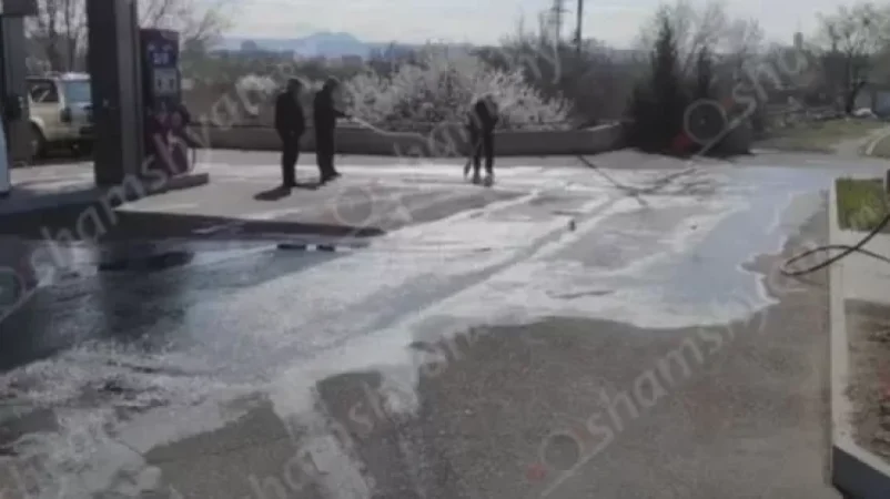 Երևանում դիզվառելիքը լցվել է փողոց