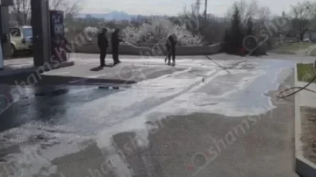 Երևանում դիզվառելիքը լցվել է փողոց