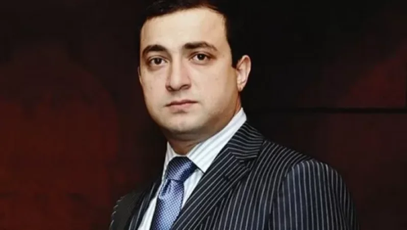 Նախկին պատգամավորը ոտքերով և զենքի կոթով հարվածներ են հասցրել 46 ամյա տղամարդուն․ նա ներկայացել է ոստիկանություն