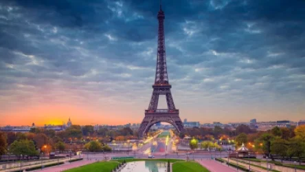 Համազգային գործադուլով պայմանավորված՝ Էյֆելյան աշտարակը դադարել է այցելուներ ընդունել