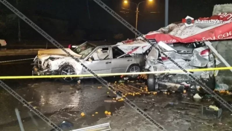 Խոշոր ավտովթար՝ Կոտայքի մարզում. Mercedes-ը մխրճվել է Honda-ի մեջ, կան վիրավորներ. Shamshyan. com