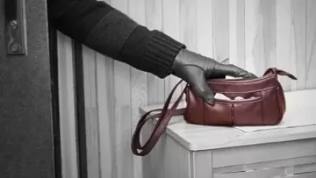 Կինը տնից գումար է գողացել և բեմականացում սարքել, իբր գողեր են մտել