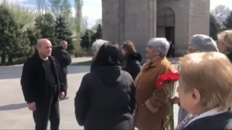 Զոհվածների ծնողները շարժվում են Սյունիք