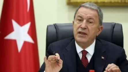 Թուրքիայի ՊՆ ղեկավարը հայտնել է, թե Թուրքիան և Ադրբեջանը խաղաղության ձեռք են մեկնել Հայաստանին