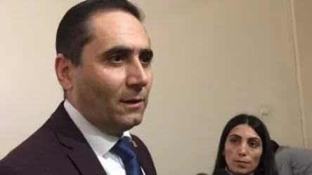 Թույլ տվեք ձեզ մի պահ կտրել «խոզաբդային» նախապատրաստական պրպտումներից. Արման Աբովյան