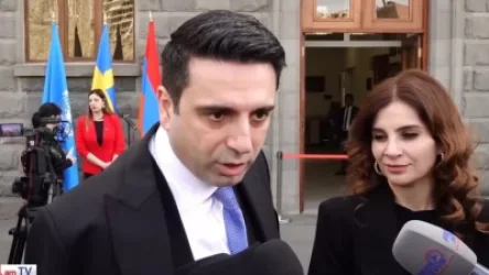 ՏԵՍԱՆՅՈՒԹ. «Ուշադիր լսեք, իմ ու վարչապետի միջև որևէ հակասություն չկա և երբևիցե չի կարող լինել». Սիմոնյան