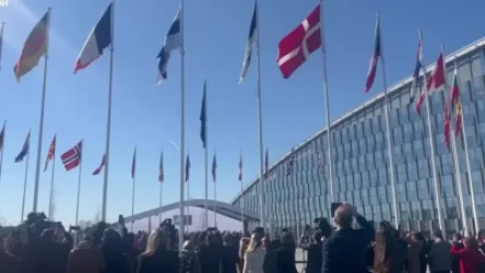 ՏԵՍԱՆՅՈՒԹ. ՆԱՏՕ-ի կենտրոնակայանի մոտ հանդիսավորությամբ բարձրացվել է Ֆինլանդիայի դրոշը
