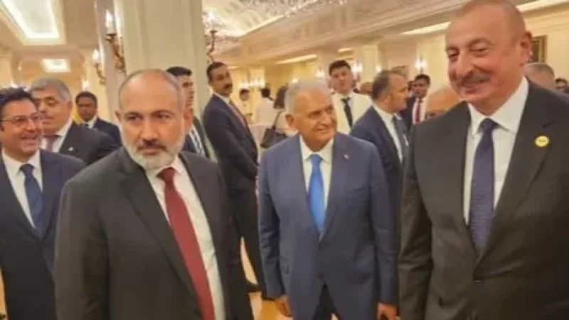 Ալիևն ու Փաշինյանը «ոտքի վրա» կարճ զրույց են ունեցել