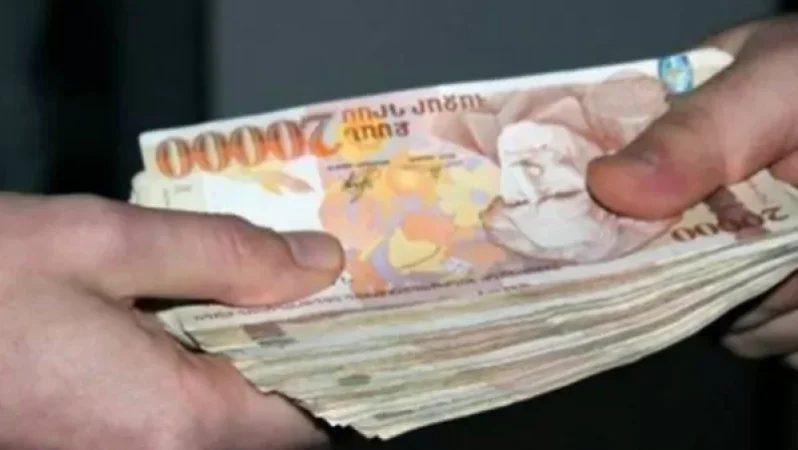 ՊԵԿ աշխատակիցները տնտեսվարողներից պարբերաբար պահանջել և ստացել են կաշառքներ` խախտումները չարձանագրելու համար