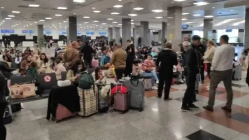 Հայ զբոսաշրջիկները չեն կարողանում Շարմ էլ Շեյխից թռնել Երևան