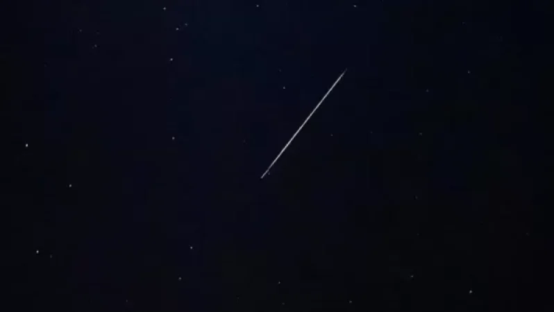 Starlink արբանյակների շարասյունը՝ Երևանի երկնքում