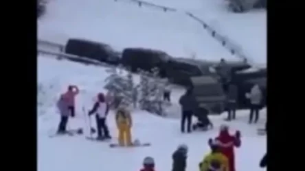 ՏԵՍԱՆՅՈՒԹ․ Զելենսկու ավտոշարասյան մեքենաներն իրար են բախվել